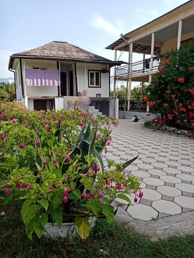 Guesthouse At Oleg'S Zolotoy Bereg Gudauta Dış mekan fotoğraf